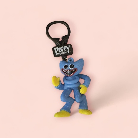 Poppy Playtime - Huggy Wuggy - Blind Bag Hanger Bag Clip - Picture 1 of 1